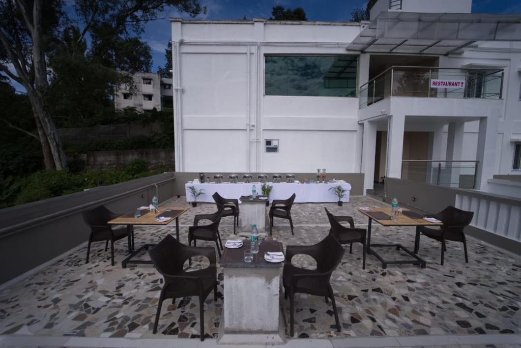 Hotel Peppers Yercaud Exteriör bild