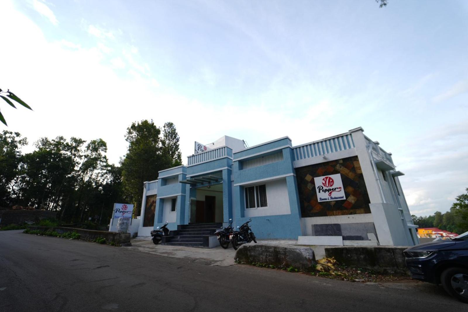 Hotel Peppers Yercaud Exteriör bild